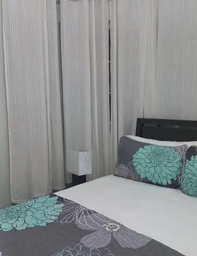 Modern Penthouse @ Sandcastles Apartment *