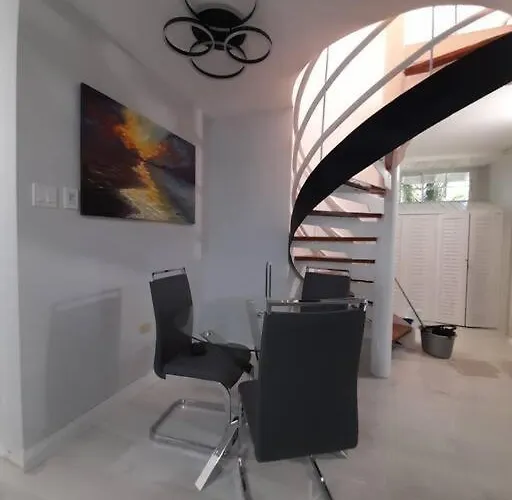 Apartment Modern Penthouse @ Sandcastles *